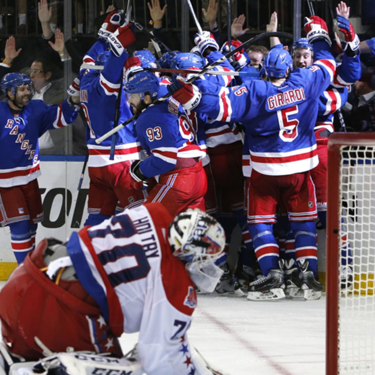 Capitals playoff hopes vanishing after 5-2 loss to Rangers
