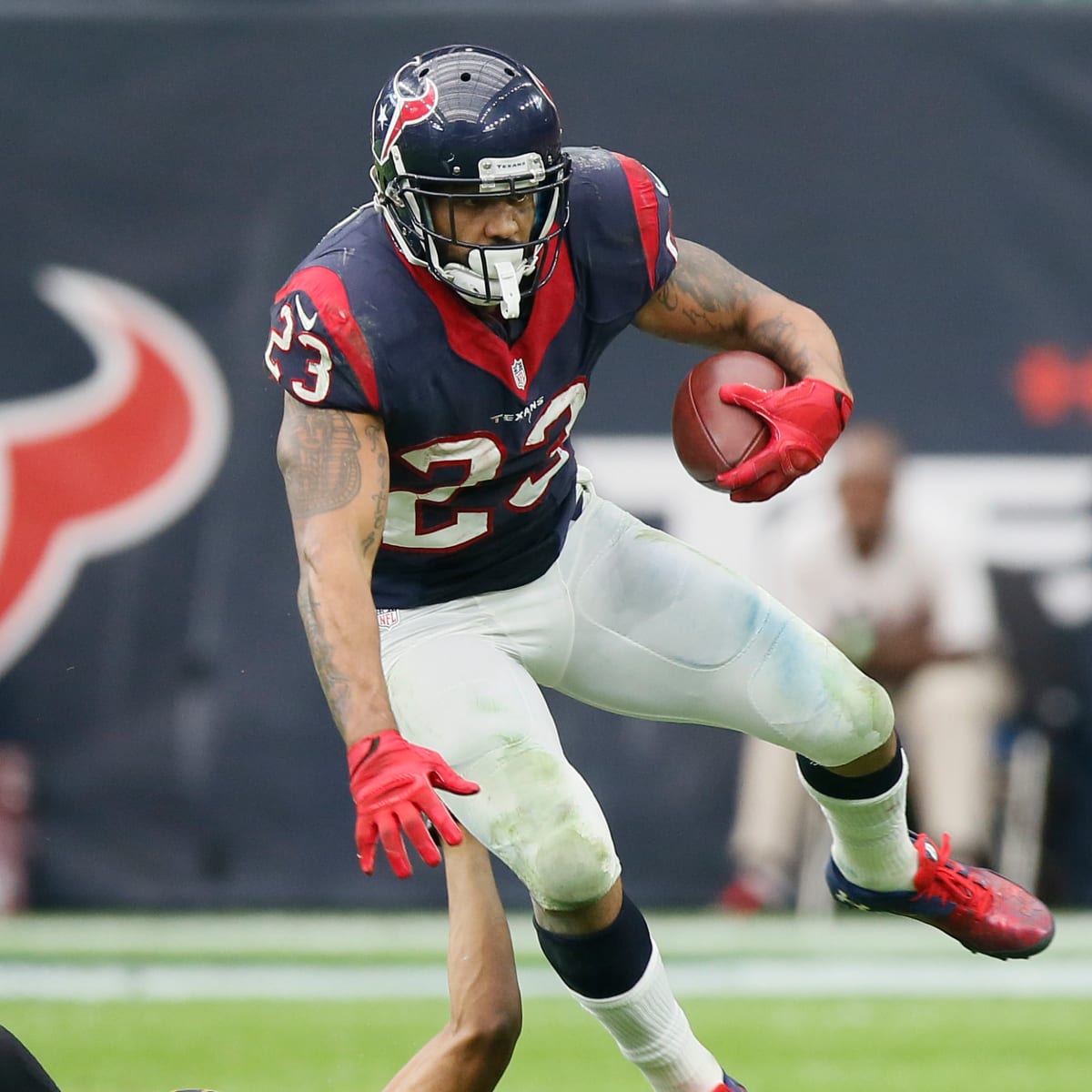 Arian Foster practices with Dolphins for first time on Monday