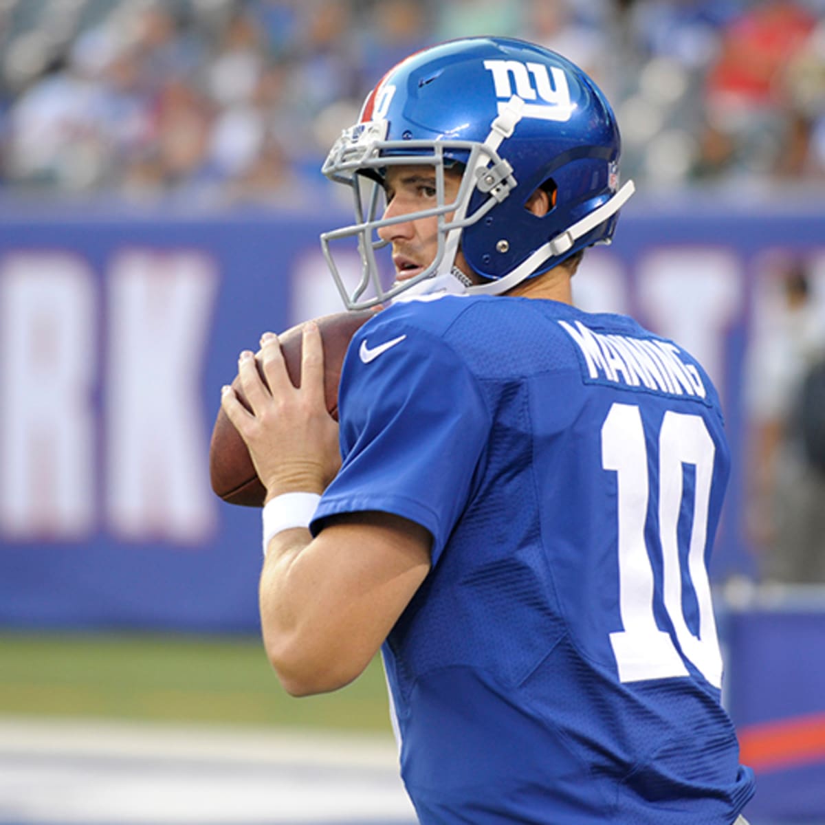 Eli Manning, Giants Easily Shoot Down Hapless Falcons