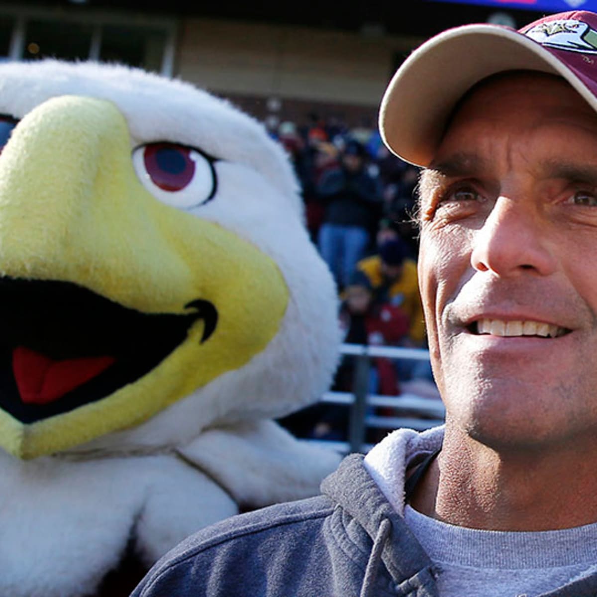 Death by broken heart: Ex-NFL star Doug Flutie's parents die 1