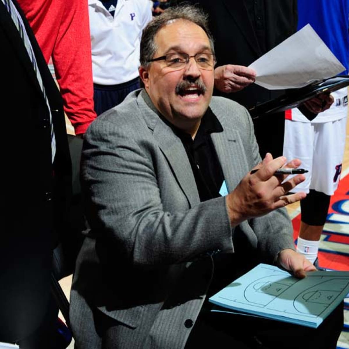 Reggie Jackson of the LA Clippers puts on his glasses in the fourth News  Photo - Getty Images