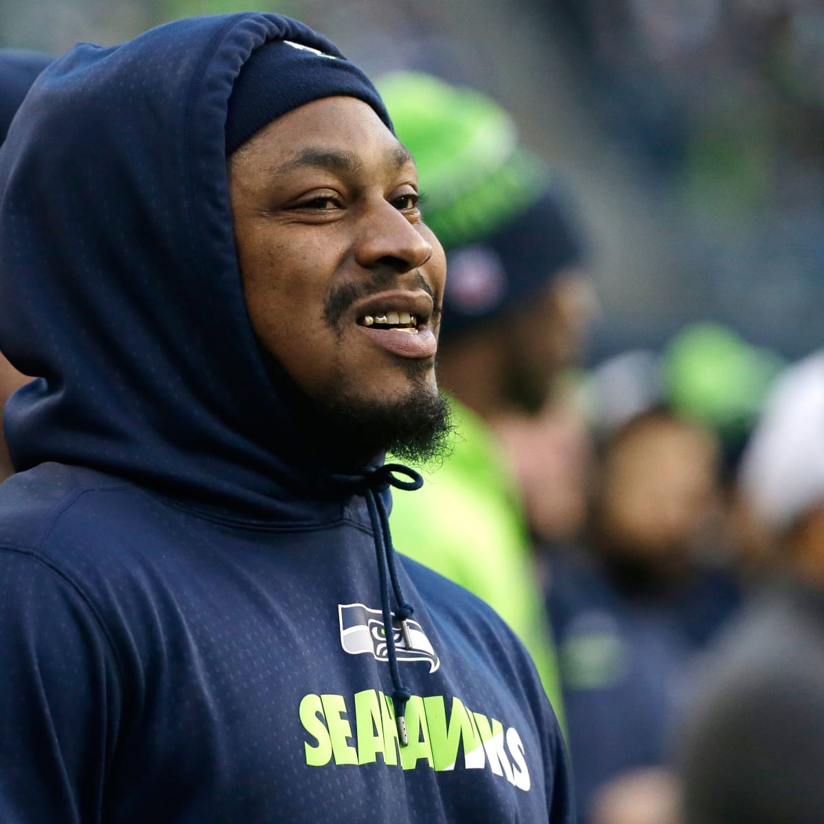 Marshawn Lynch: Seahawks star sent jersey to family of slain