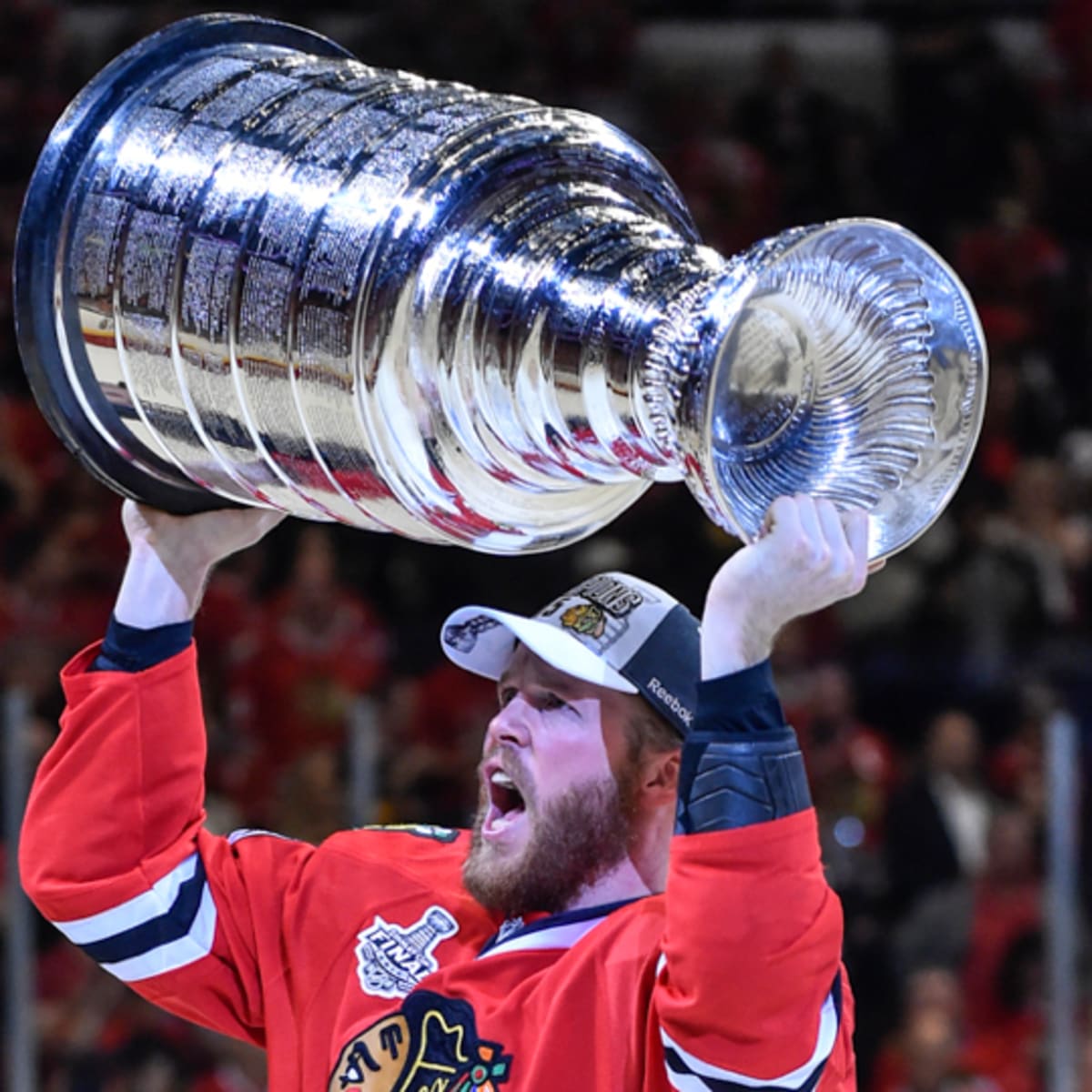Bryan Bickell signs one-day contract to retire as a Chicago Blackhawk