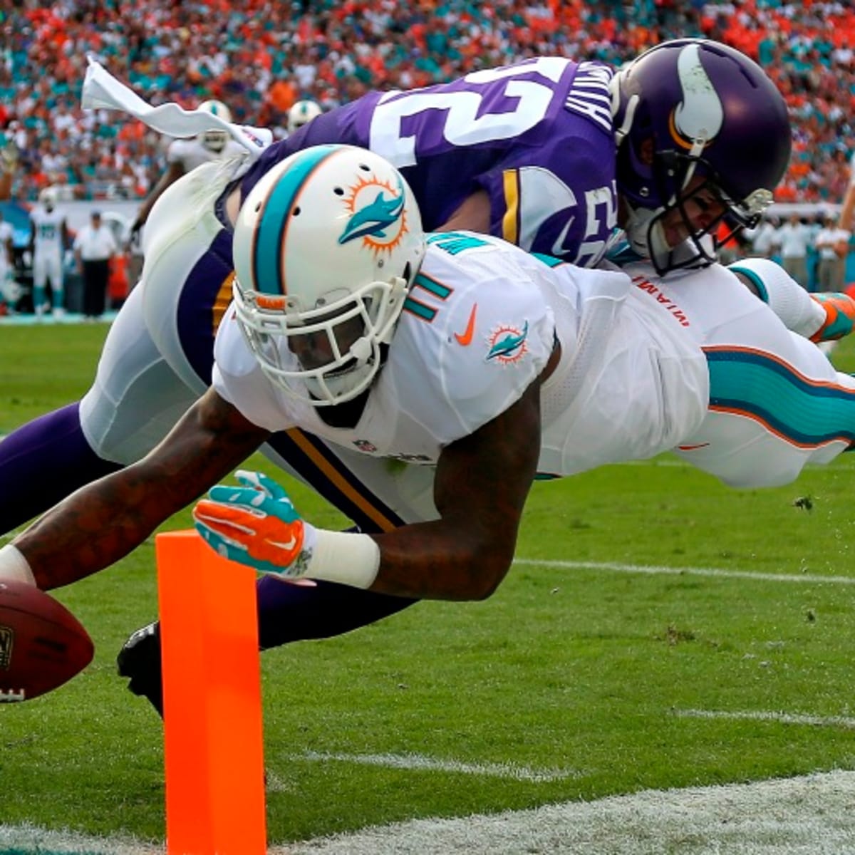 Teddy Bridgewater is tying to get Mike Wallace more involved