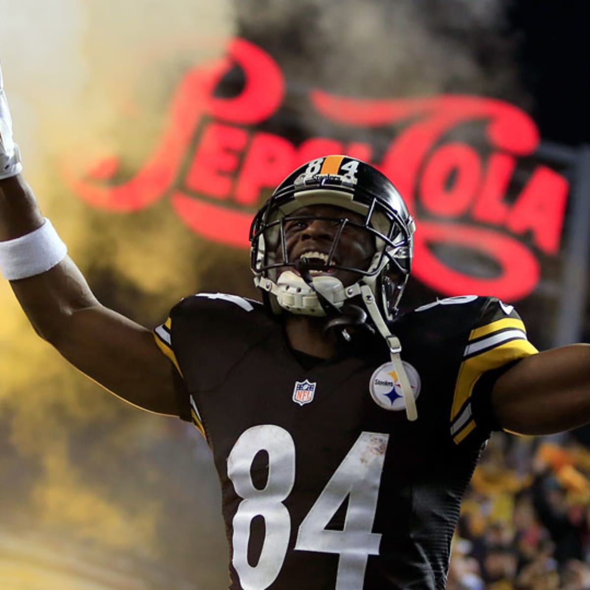 Antonio Brown of Pittsburgh Steelers says no new deal without