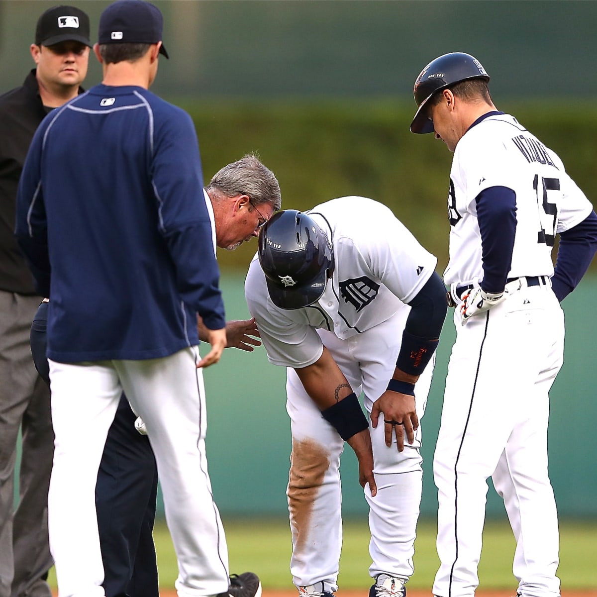 Should Brad Ausmus have pulled Miguel Cabrera from last night's