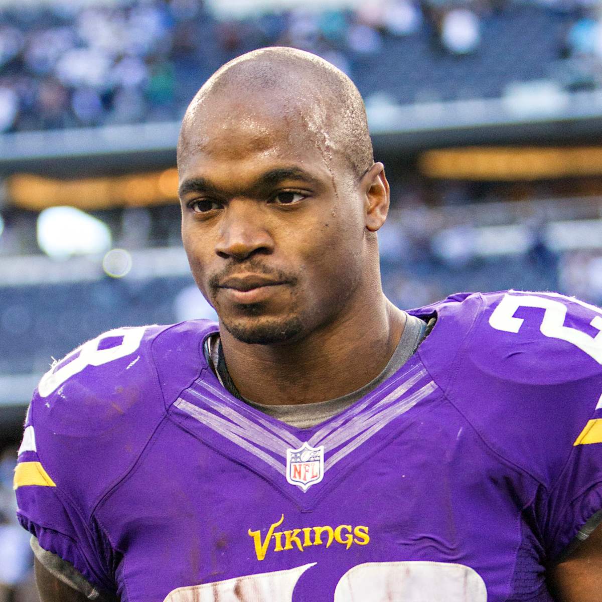 Yahoo! Sports' Robinson: Cardinals, Buccaneers and Jaguars in running for  Adrian Peterson