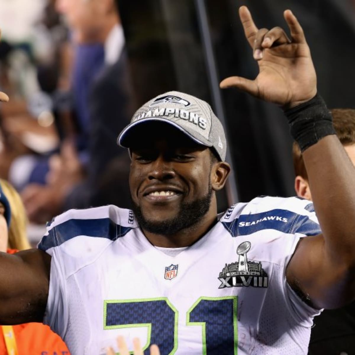 Video: Kam Chancellor almost blocks field goals on back-to-back