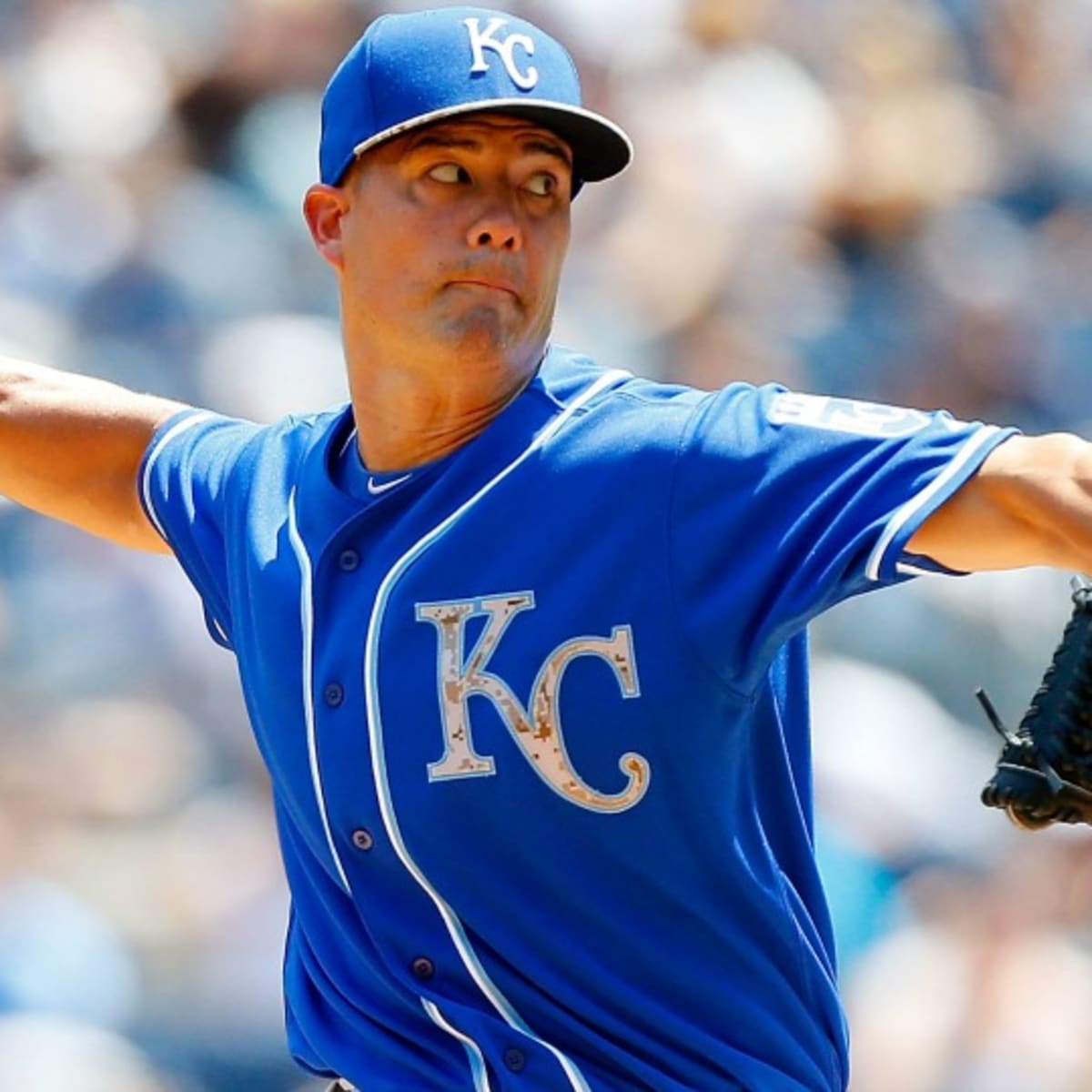 Kansas City Royals starting pitcher Jeremy Guthrie (11) wears a