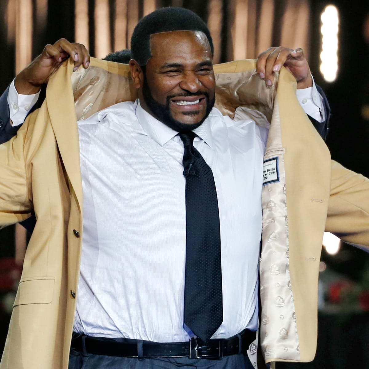 Jerome Bettis chooses brother to introduce him at Hall of Fame