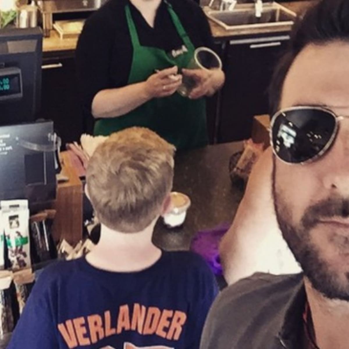 LOOK: Justin Verlander surprises kid wearing Justin Verlander shirt 