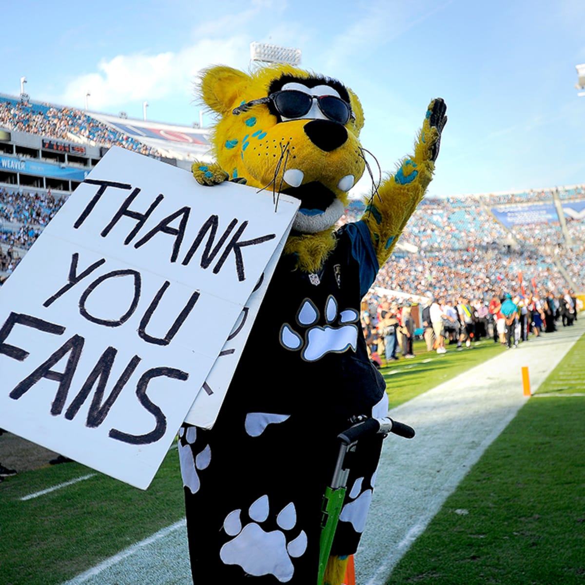 Man behind Jaguars mascot Jaxson de Ville retiring after 19 years