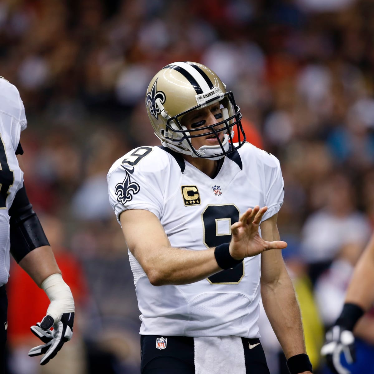 5 Drew Brees Comes Back From Shoulder Injury to Lead Saints