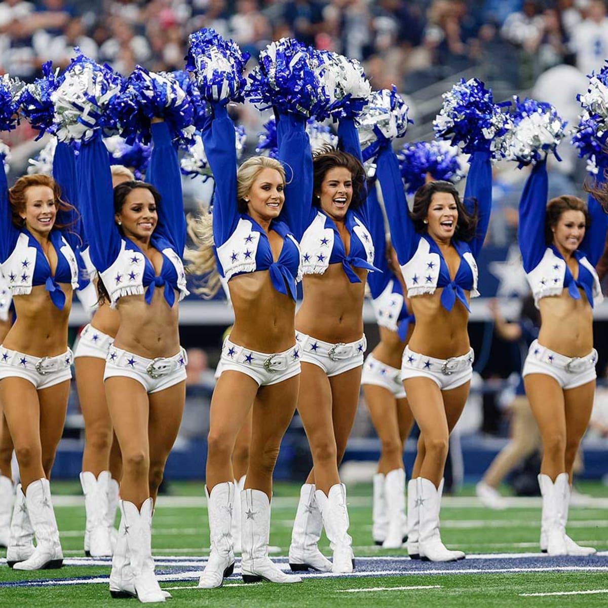 NFL Week 3: Cheerleader Takeover