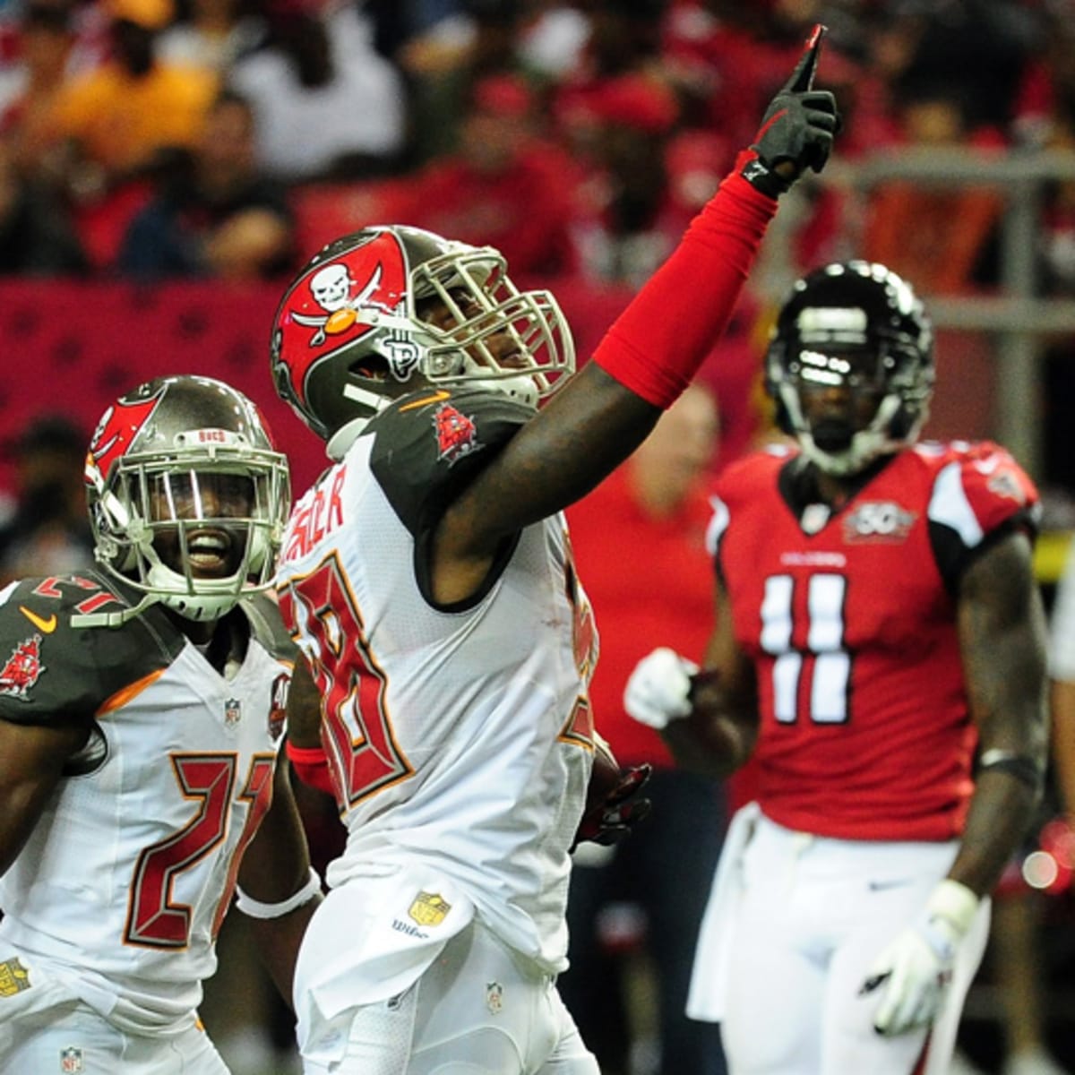 Buccaneers LB Kwon Alexander Has Career Game 24 Hours After Death of  Brother, News, Scores, Highlights, Stats, and Rumors