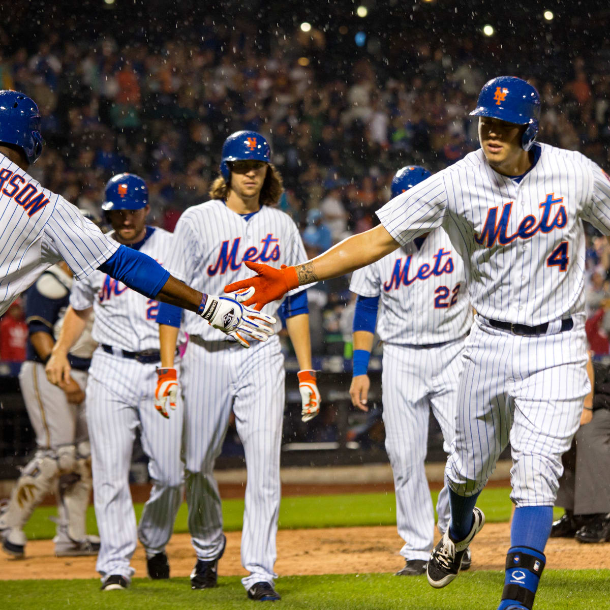 DeGrom's ERA rises above 1.00 as Mets beat Brewers 4-3