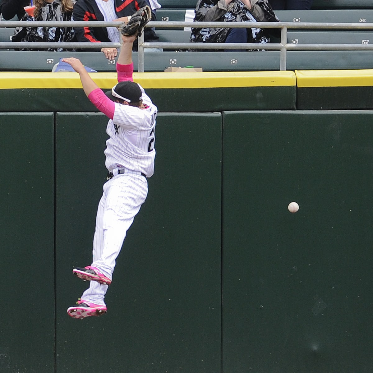 Gordon Beckham's single lifts White Sox to 4-3 win over Reds