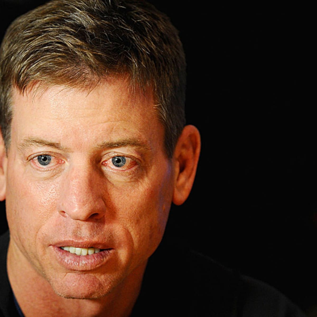 Celebrating LGBTQ sports history: Troy Aikman addresses not dating