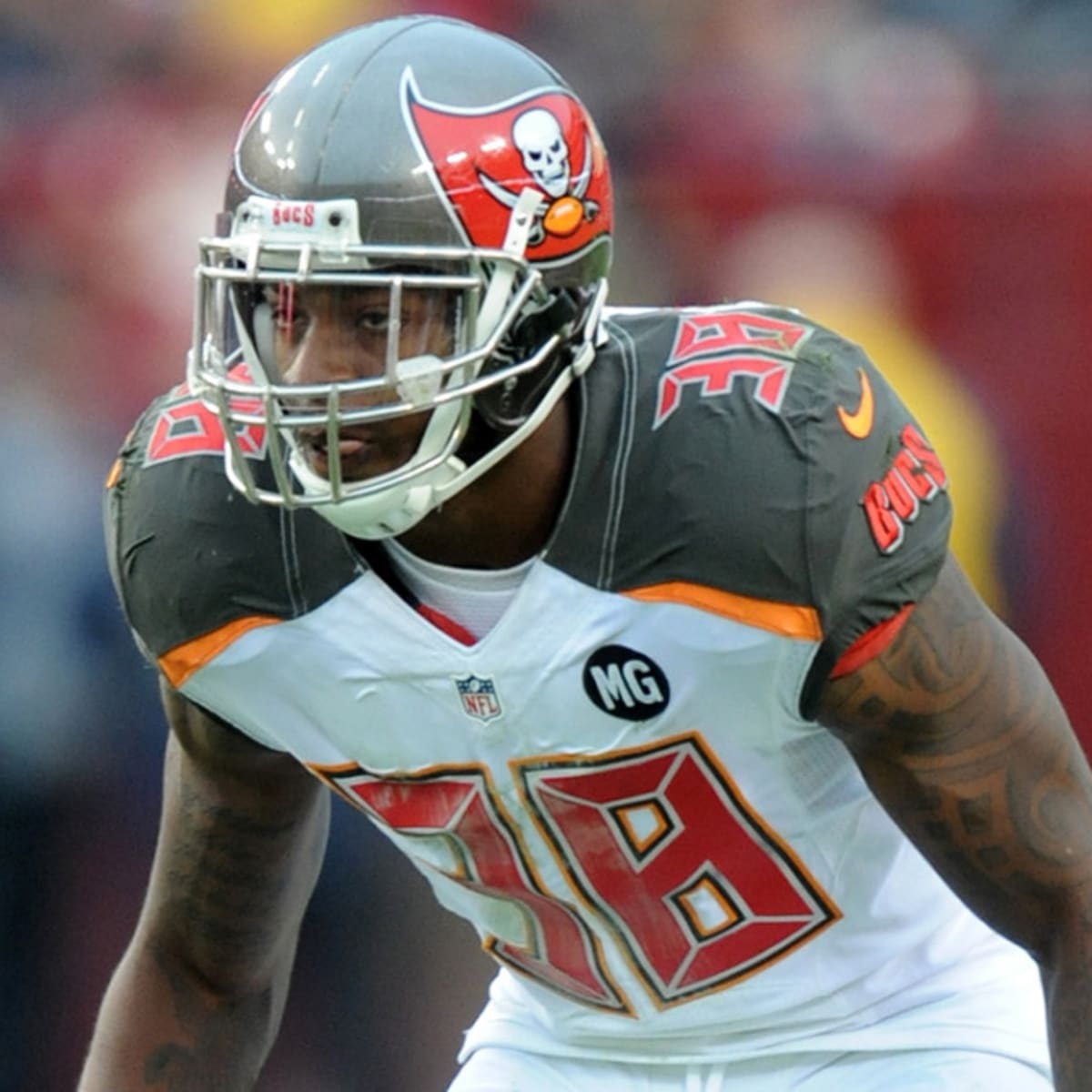 Bucs trade Dashon Goldson to Redskins