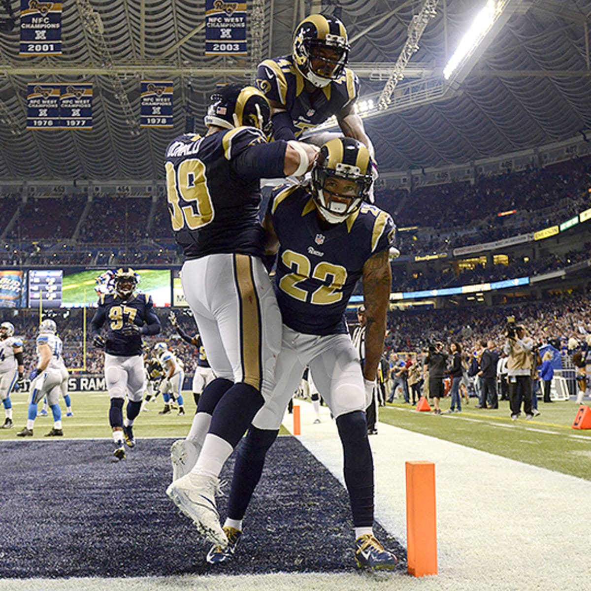 The Dome At America's Center 2015 NFL Season Los Angeles Rams