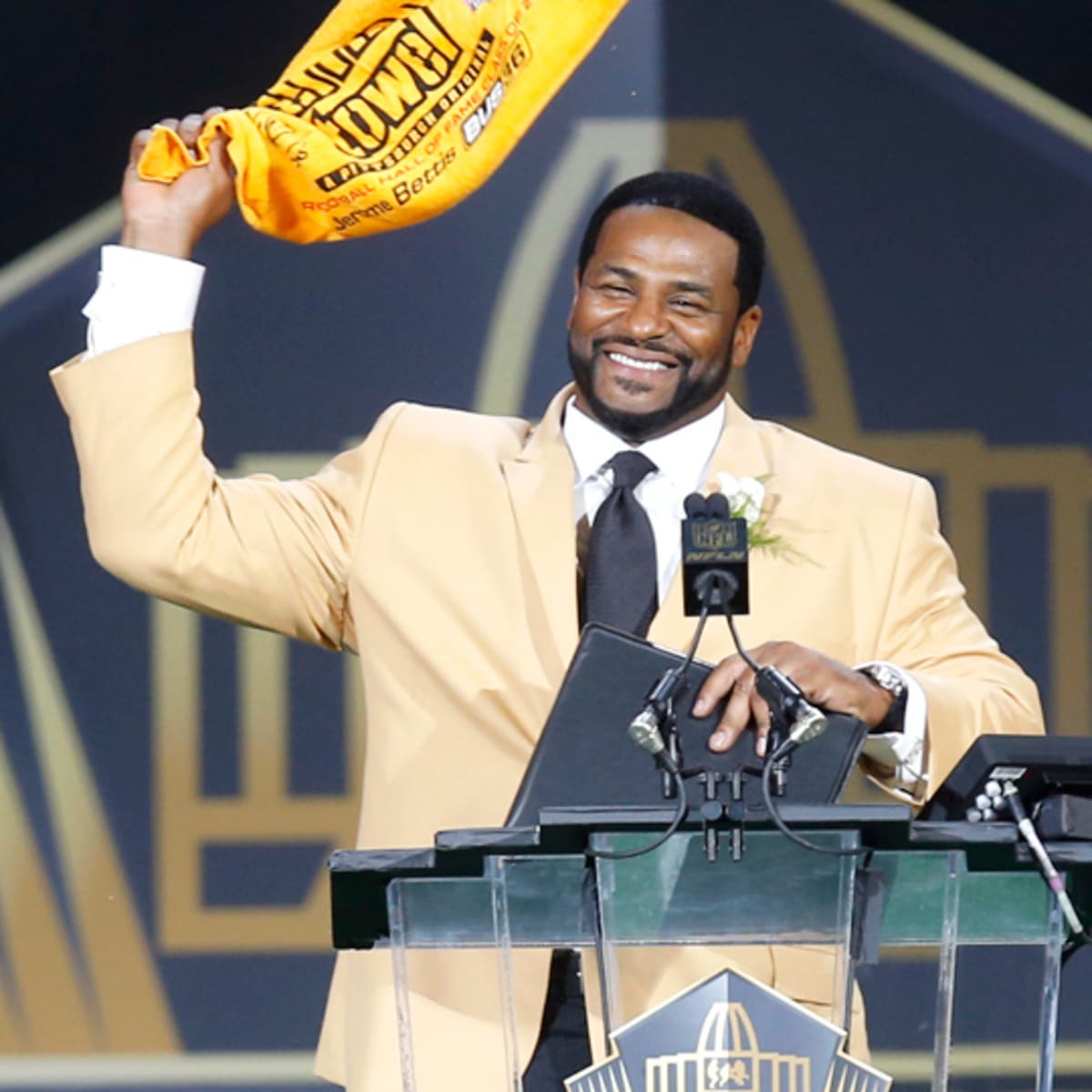 Jerome Bettis Hall of Fame Induction Enshrines Face of Steelers Franchise