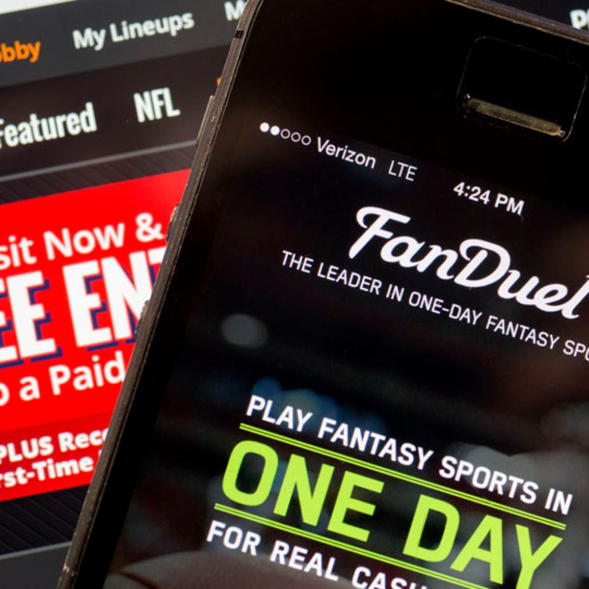 How to make a killer daily fantasy sports football roster on DraftKings and  FanDuel