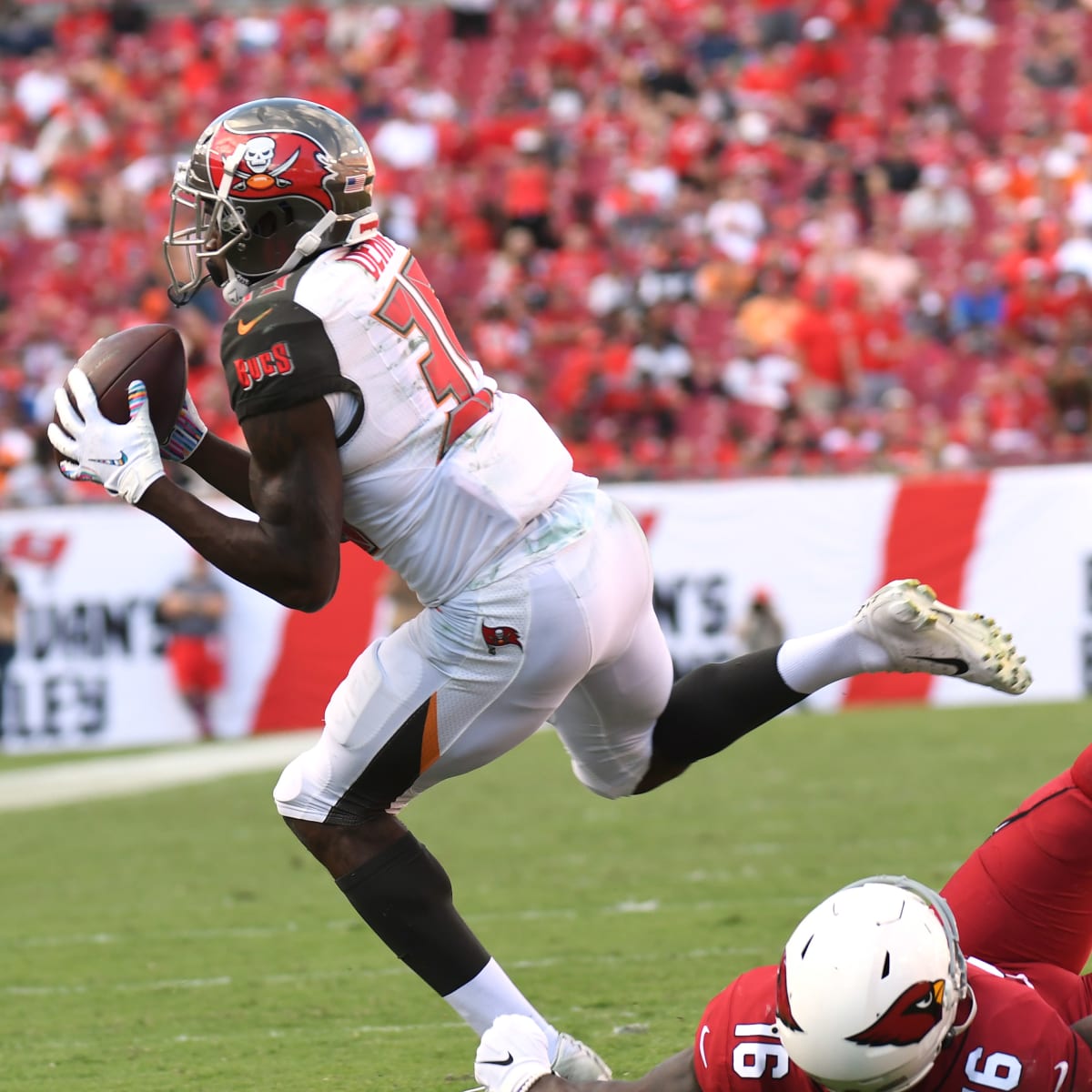 NFL: Bucs CB Jamel Dean breaks down his 2 interceptions vs. Saints