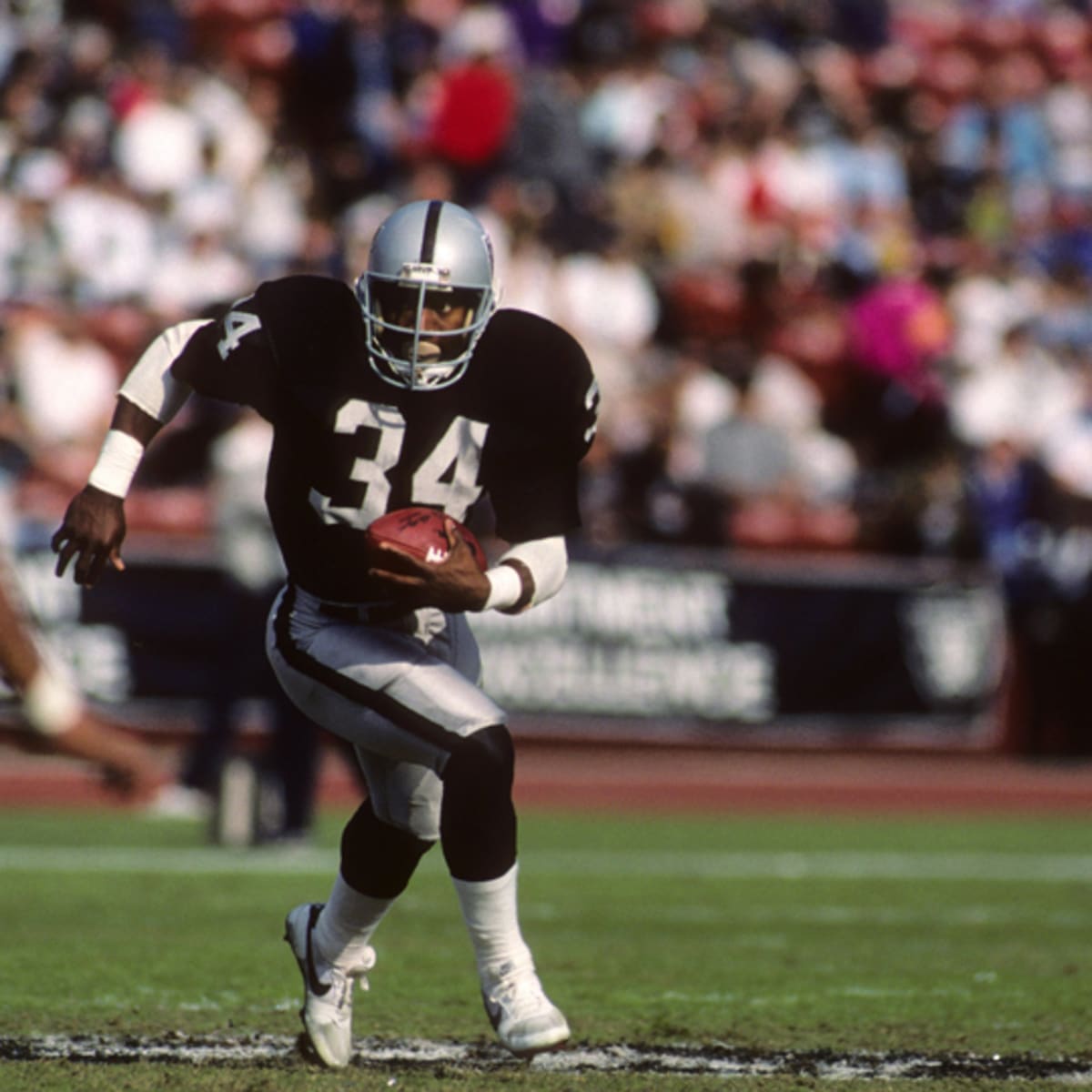 Madden NFL 15 to add Bo Jackson