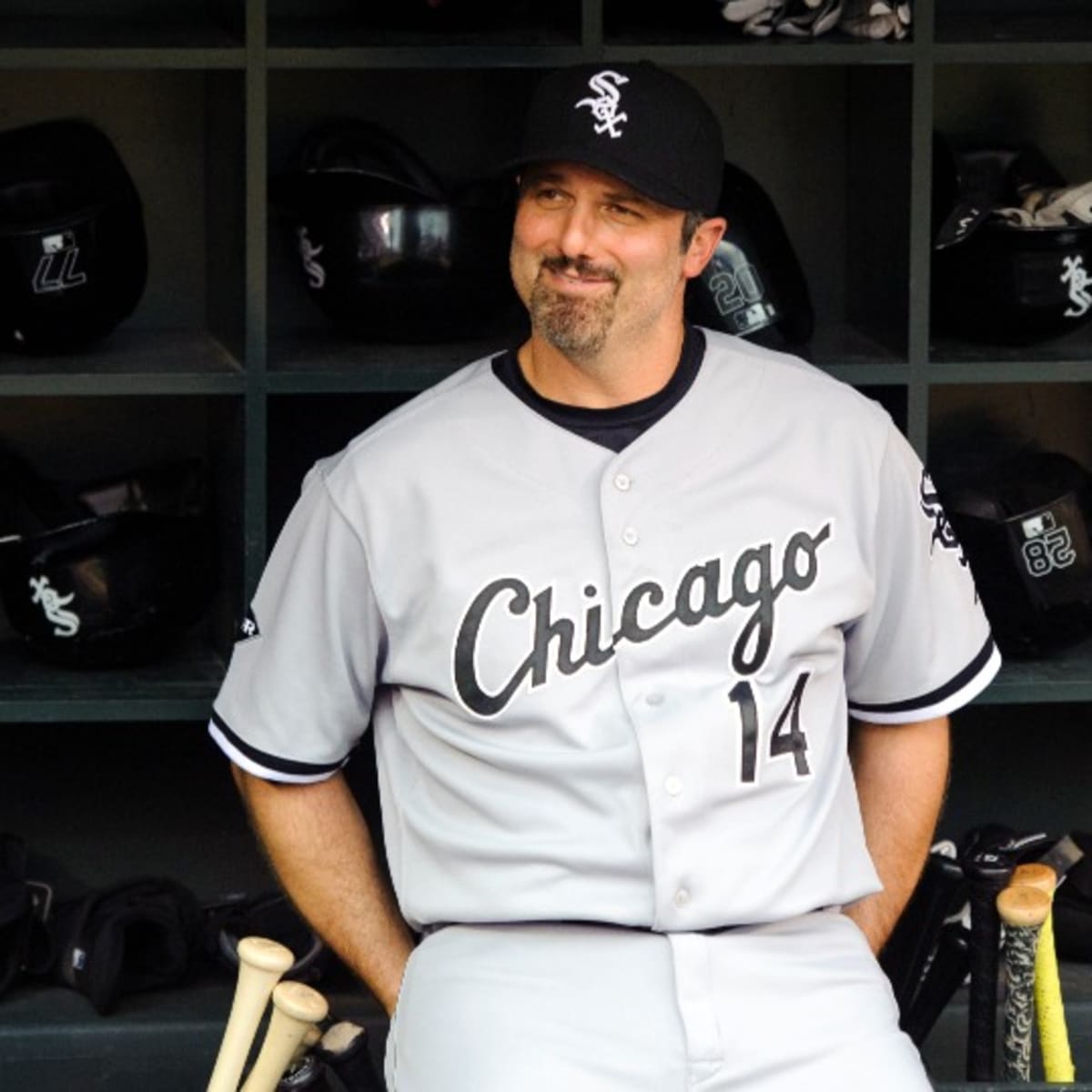 White Sox honor retiring Konerko with statue