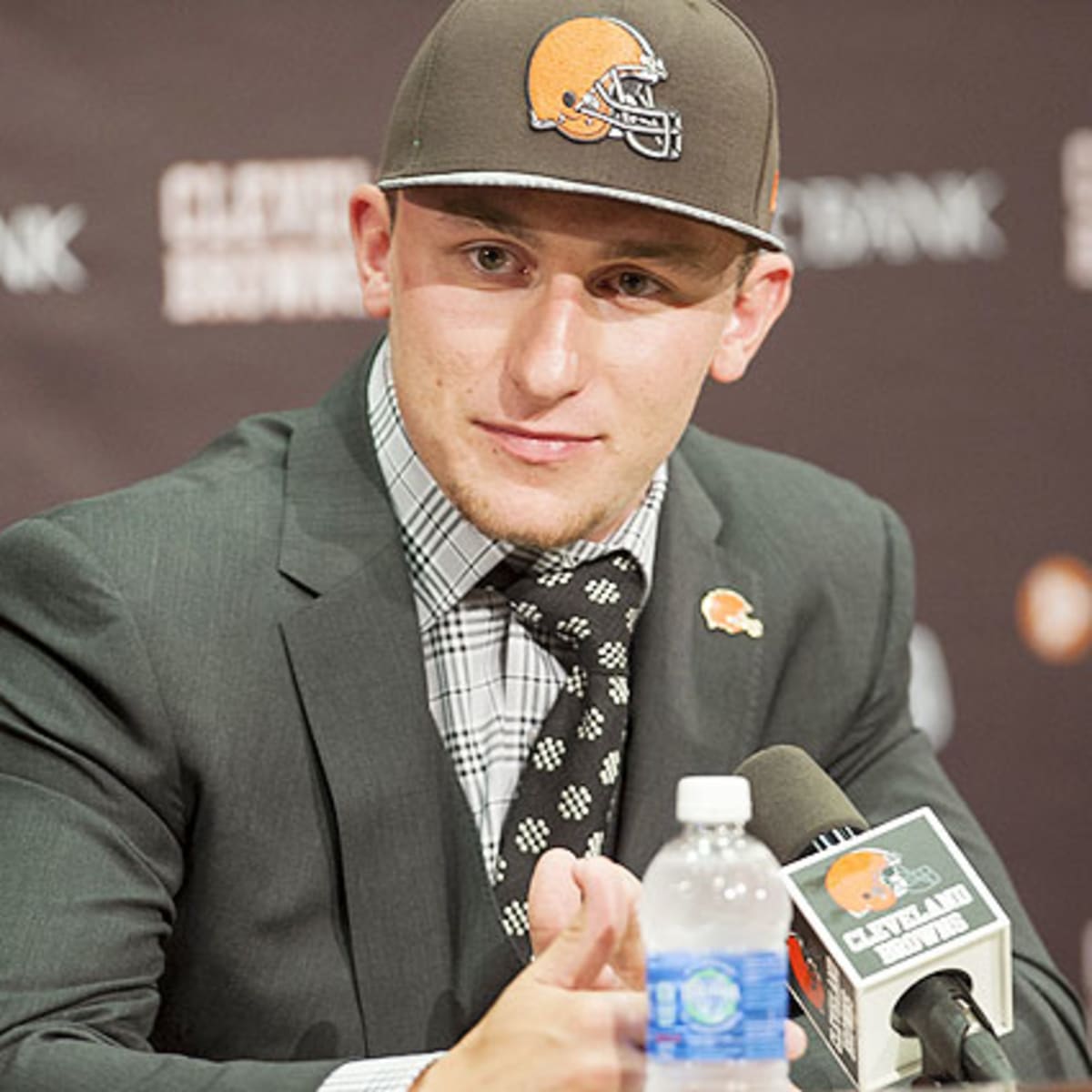 Johnny Manziel Inspired Browns' Selection with 'Hurry Up and Draft Me' Text, News, Scores, Highlights, Stats, and Rumors