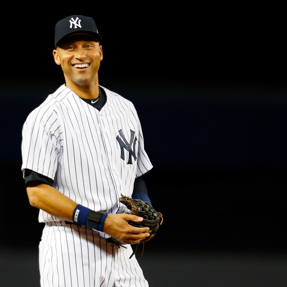 Derek Jeter enters Hall of Fame just as successful off the field