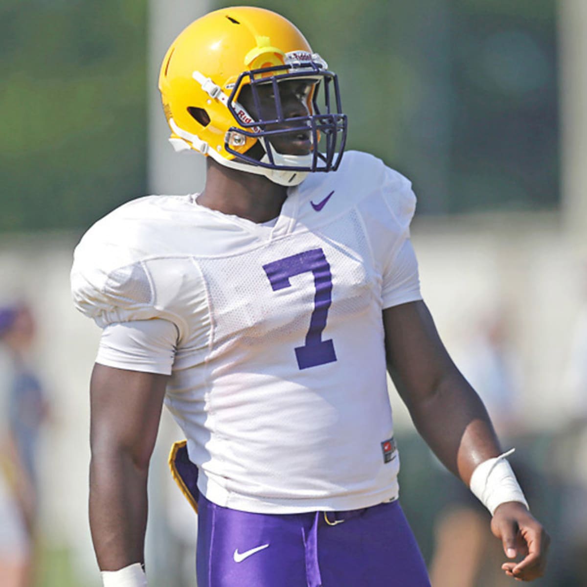 Former LSU Running Back Leonard Fournette Changes Jersey to No. 7 - Sports  Illustrated LSU Tigers News, Analysis and More.