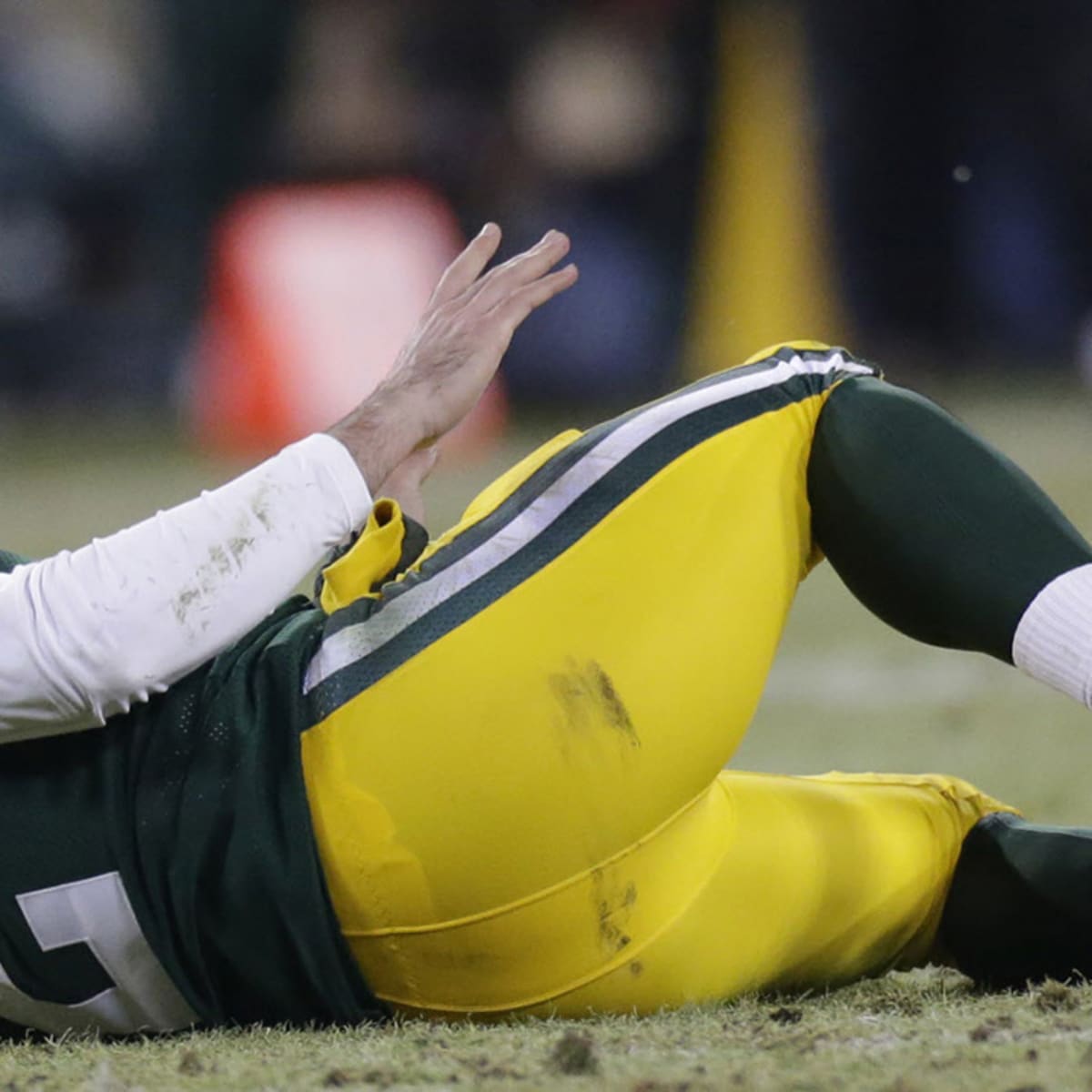 NFL suspends Detroit Lions DT Ndamukong Suh for stepping on Green Bay QB  Aaron Rodgers' leg - Sports Illustrated