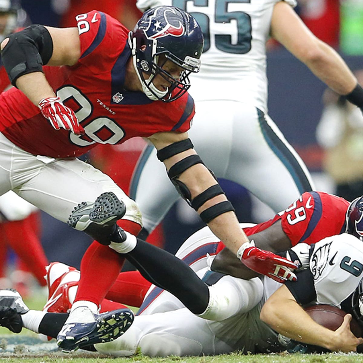 Falcons' Kaleb McGary suffers MCL sprain in loss to Cowboys