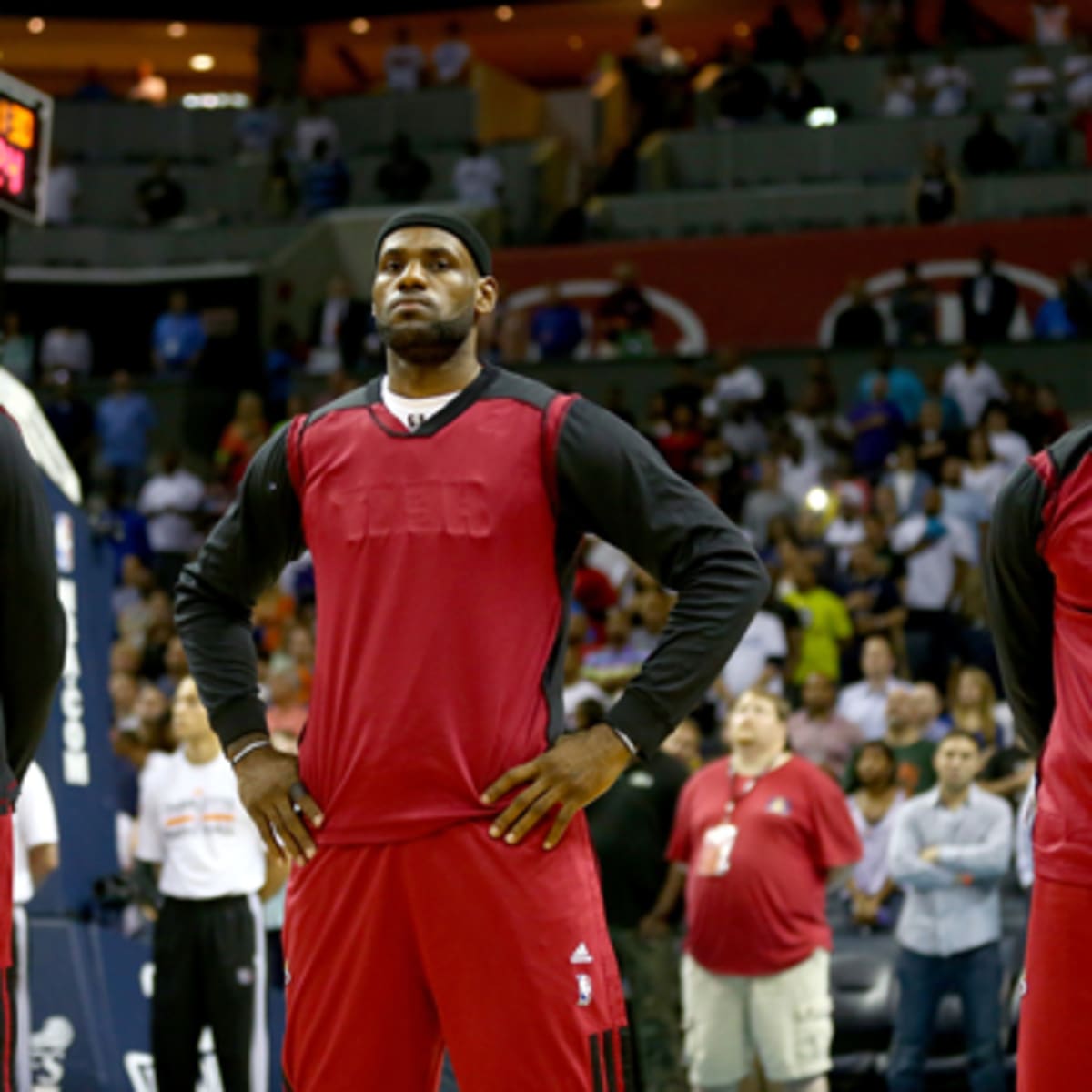 Clippers stage jersey protest amid Donald Sterling controversy