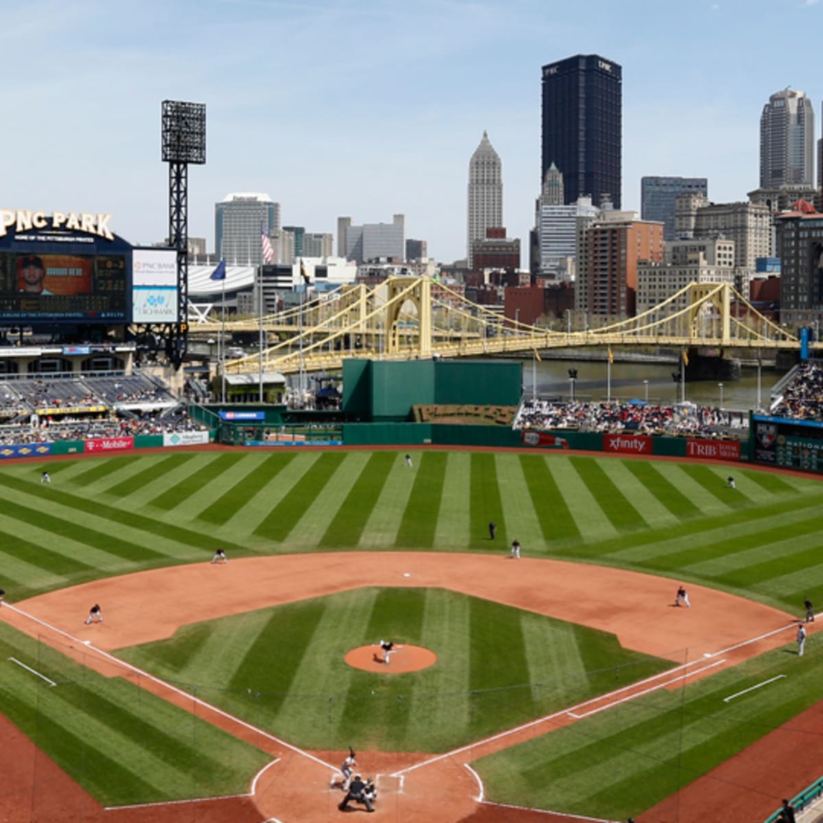 Ballpark Quirks: PNC Park honors a Pittsburgh legend in Roberto Clemente -  Sports Illustrated