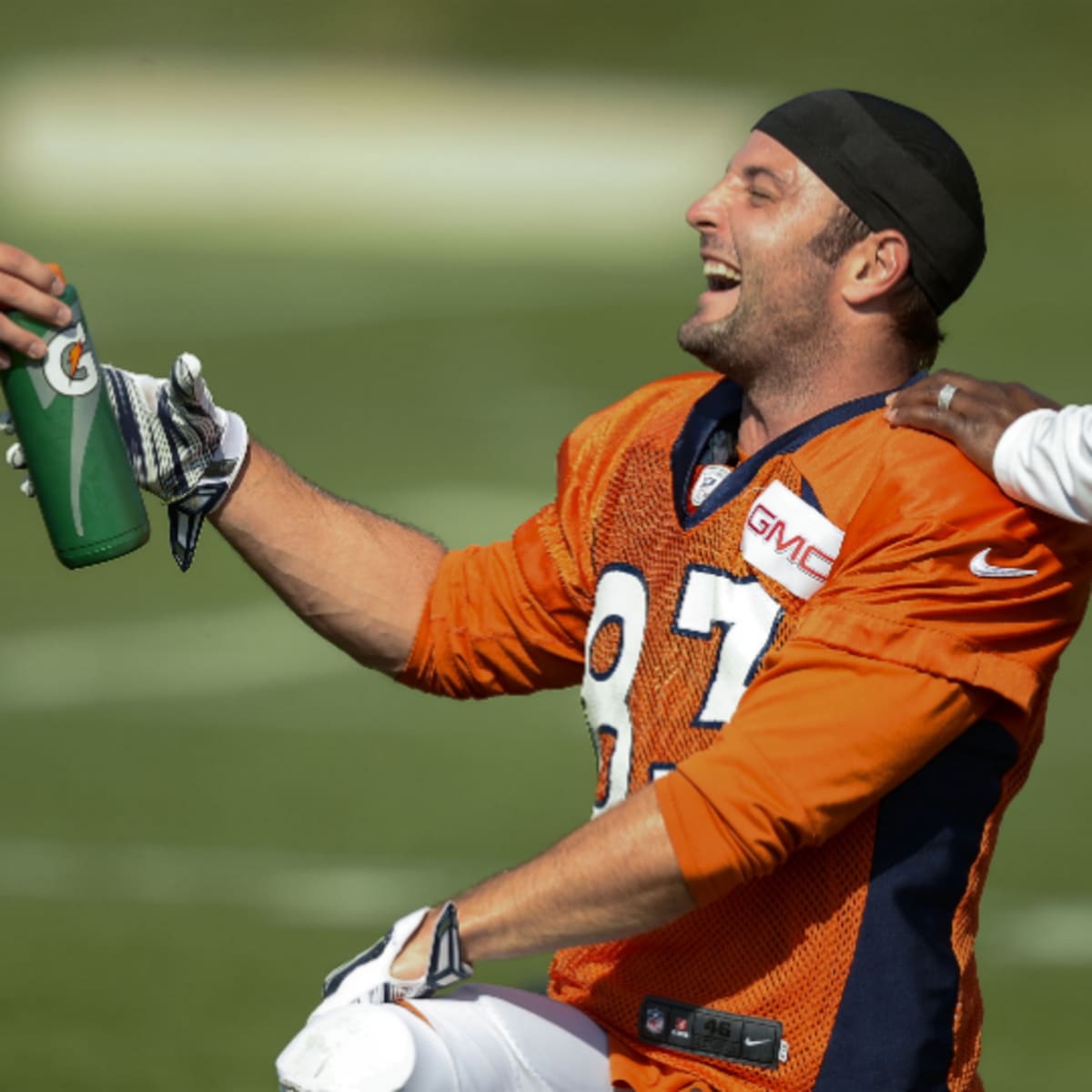 Broncos WR Wes Welker waits for concussion clearance