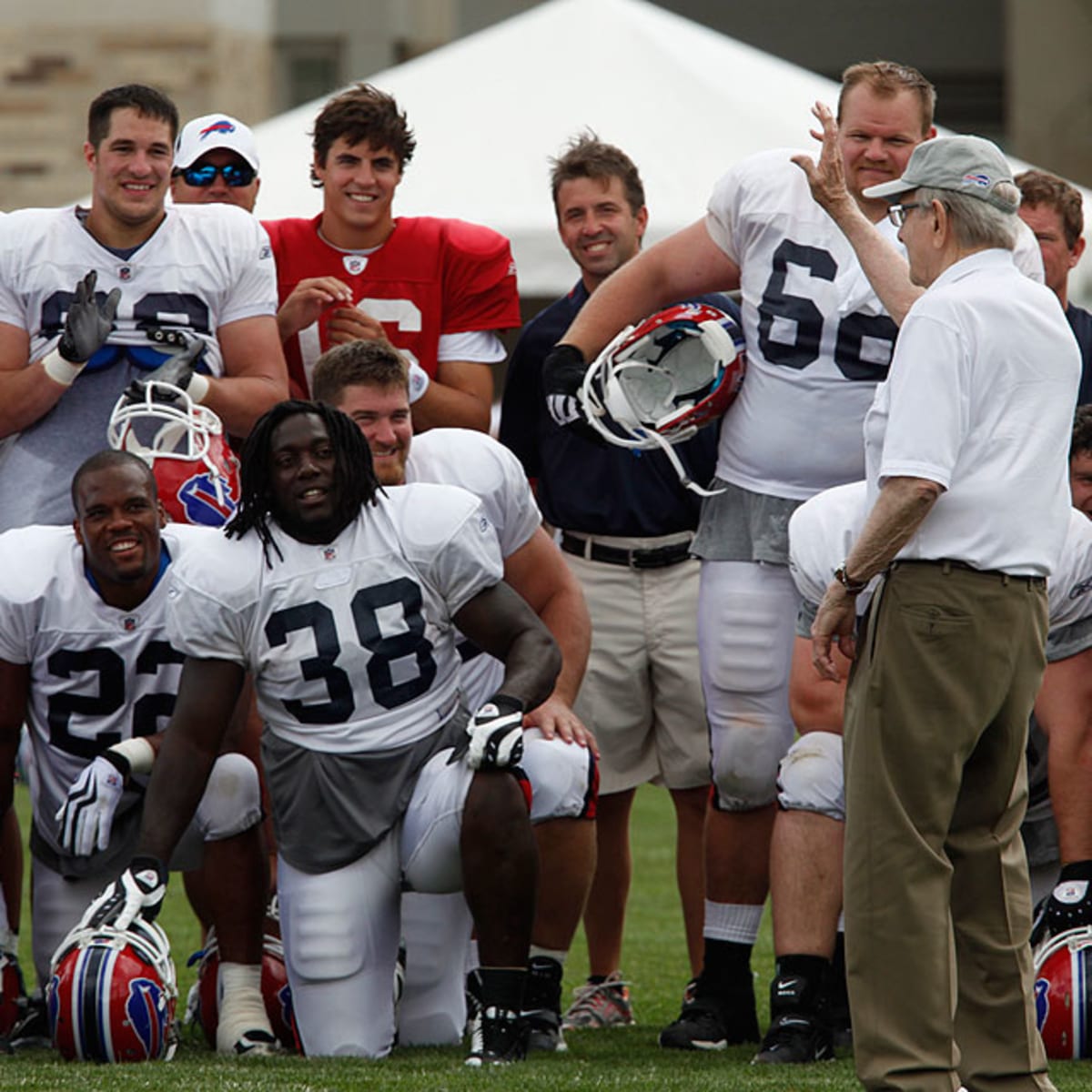 Buffalo Bills founder Ralph Wilson dies at 95