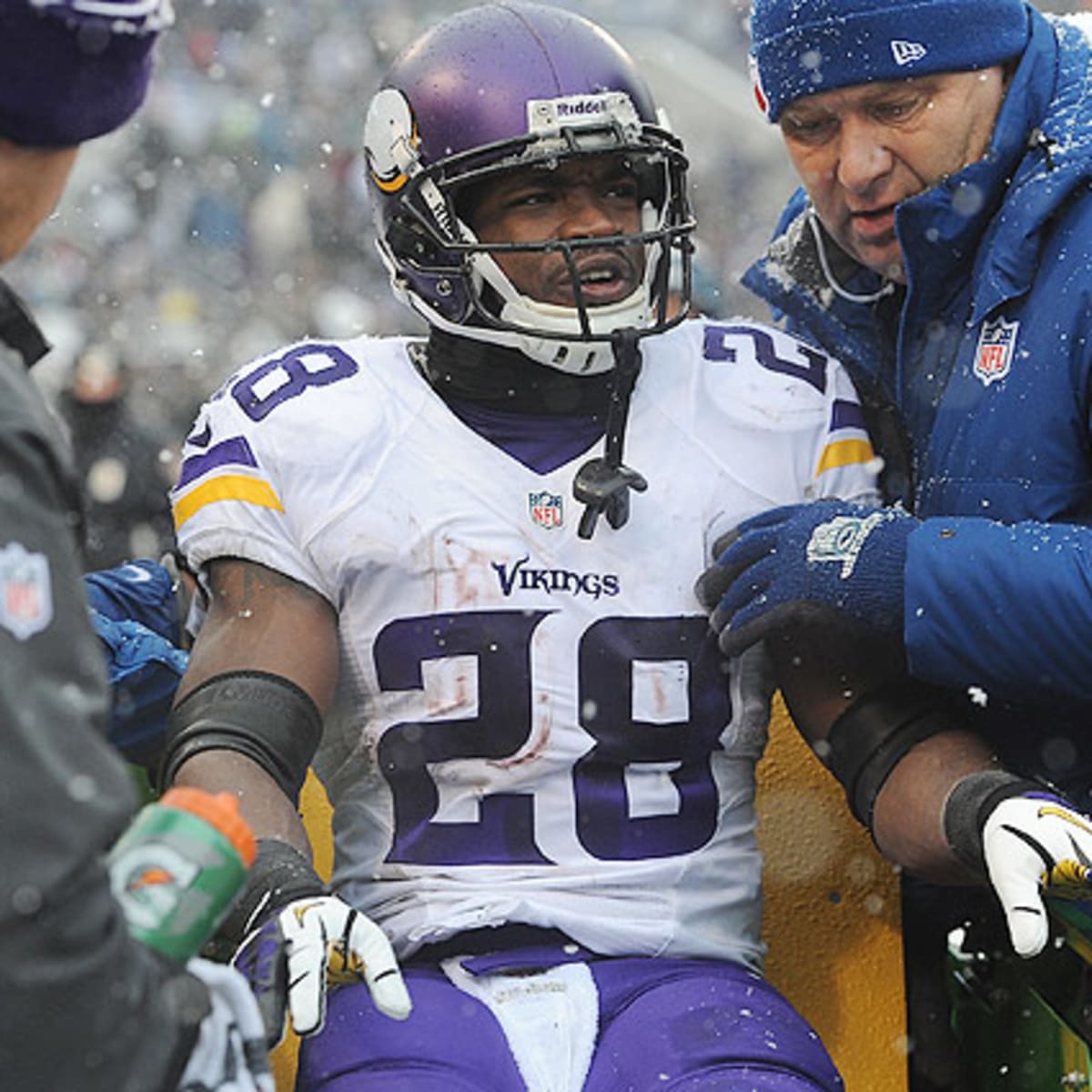 NFL: Vikings' Adrian Peterson says he'll be back Sunday against the Colts -  Los Angeles Times