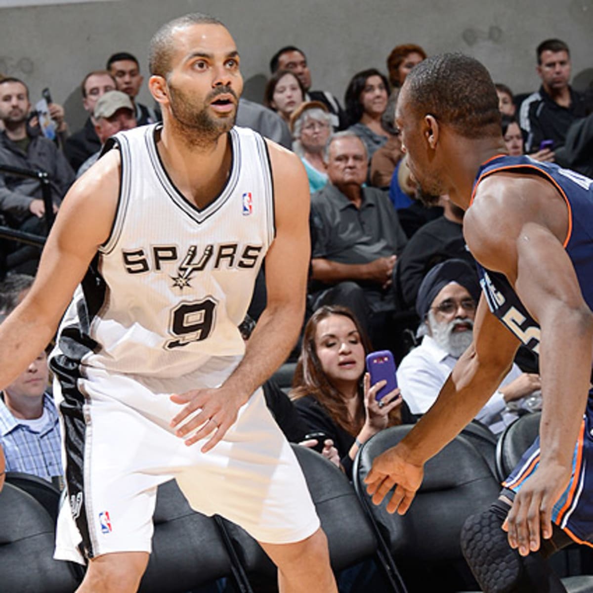 Tony Parker says Spurs offered same deal as Hornets, but role made