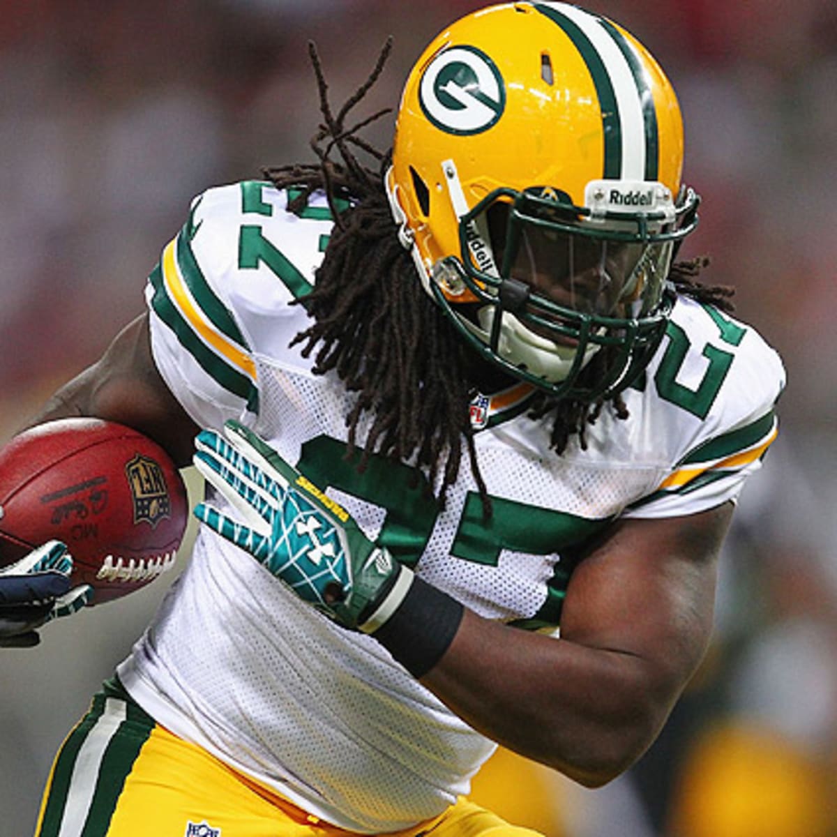 Eddie Lacy suffers concussion on high hit by Brandon Meriweather