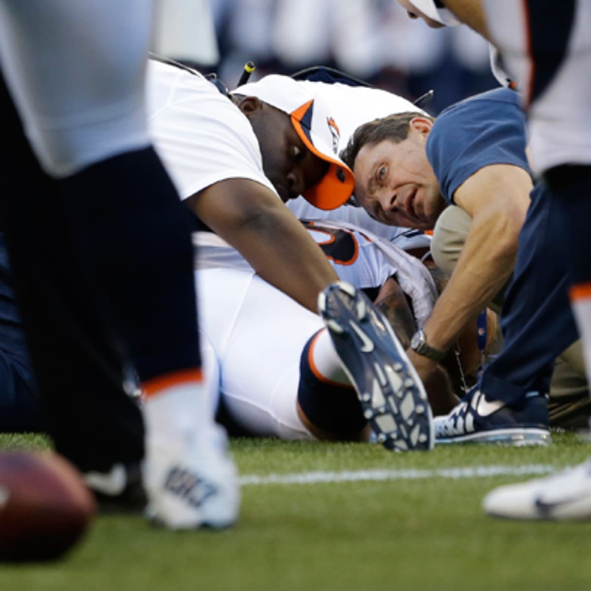 Broncos DE Derek Wolfe driven off field in ambulance