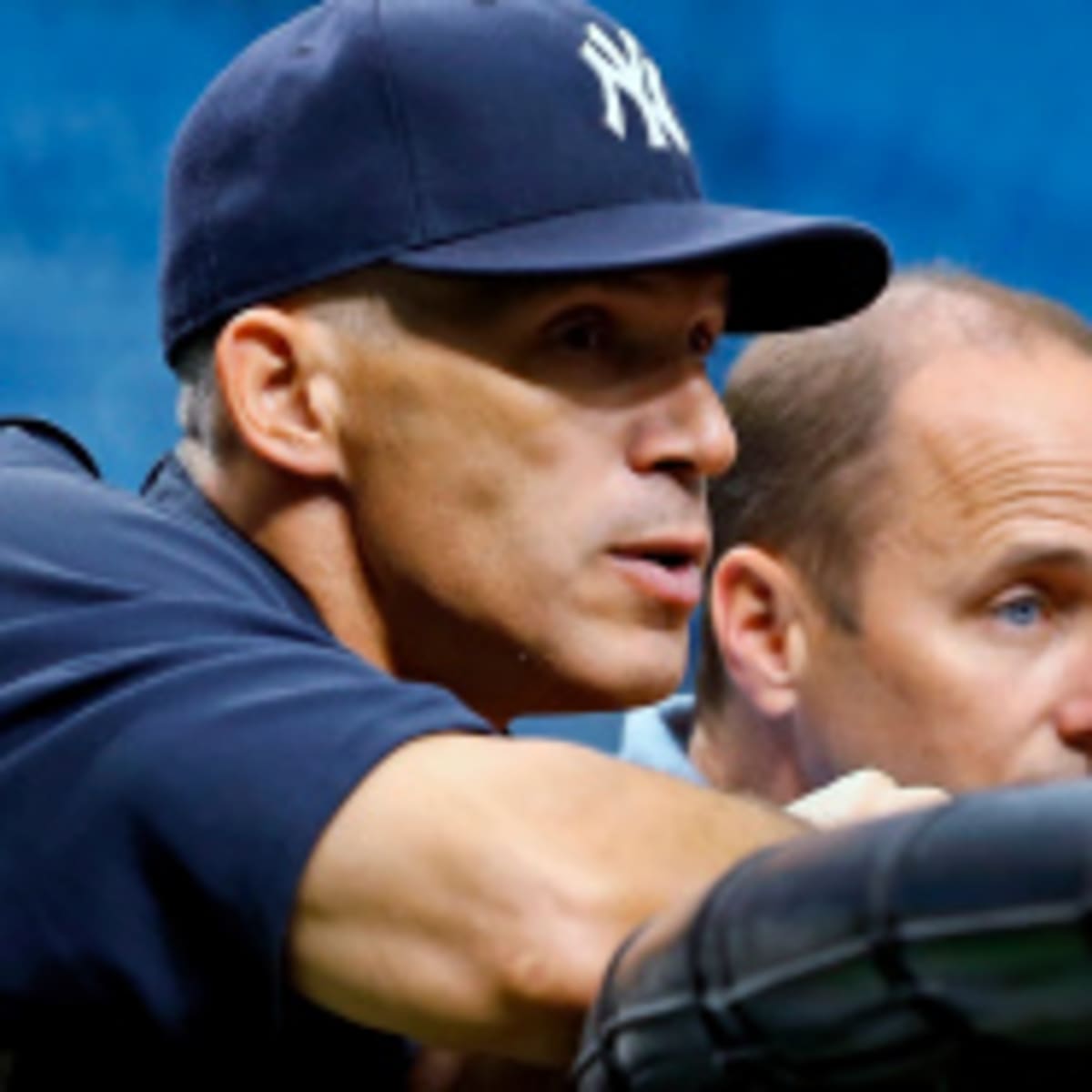 Joe Girardi's agent meets with Yankees' Brian Cashman; Cubs express  interest - Sports Illustrated