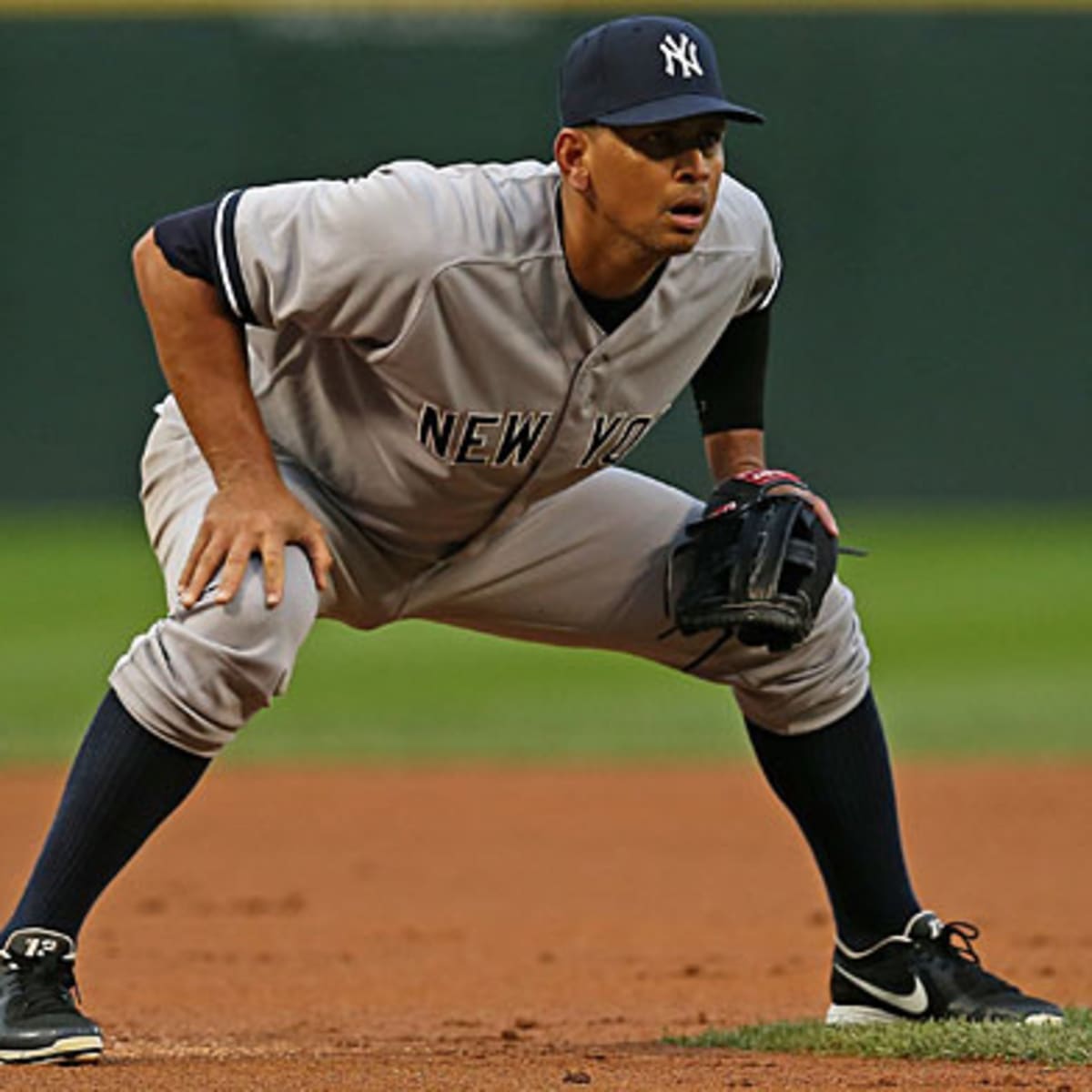 New York Yankees' Alex Rodriguez sues to overturn 2014 suspenson