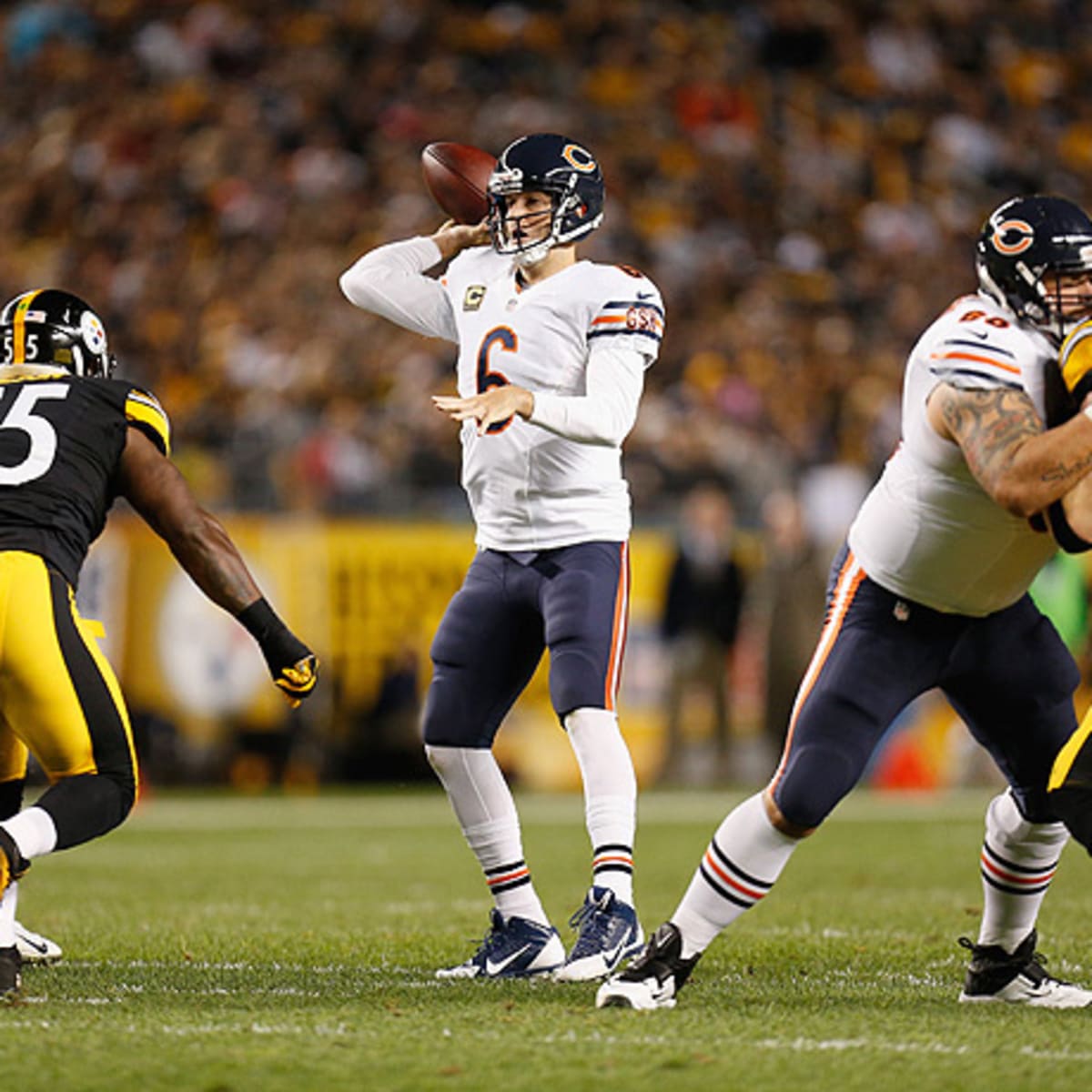 Chicago Bears Cut Jay Cutler After One Playoff Appearance in Eight Years -  The New York Times