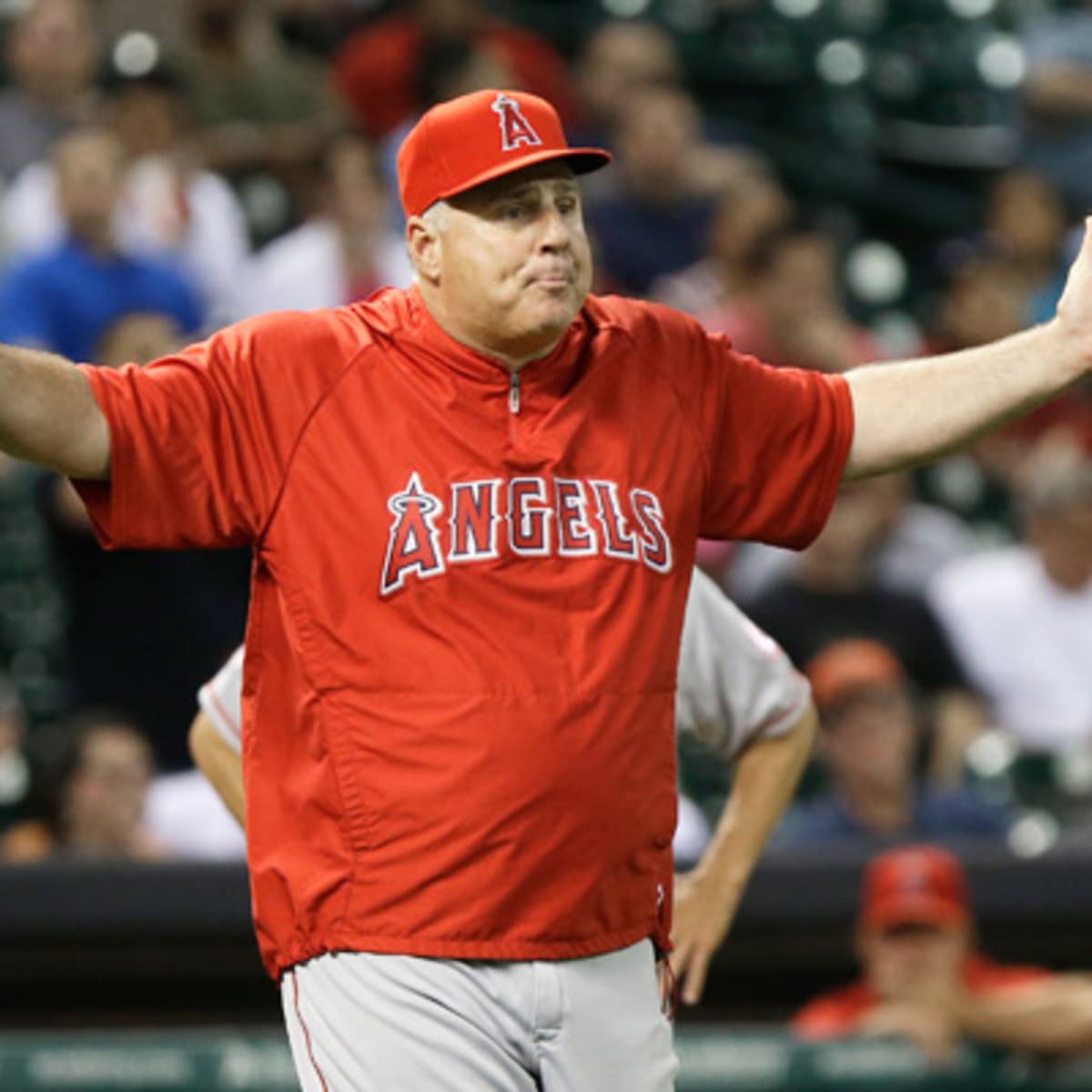 Rangers welcome Joe West umpire crew for ALDS