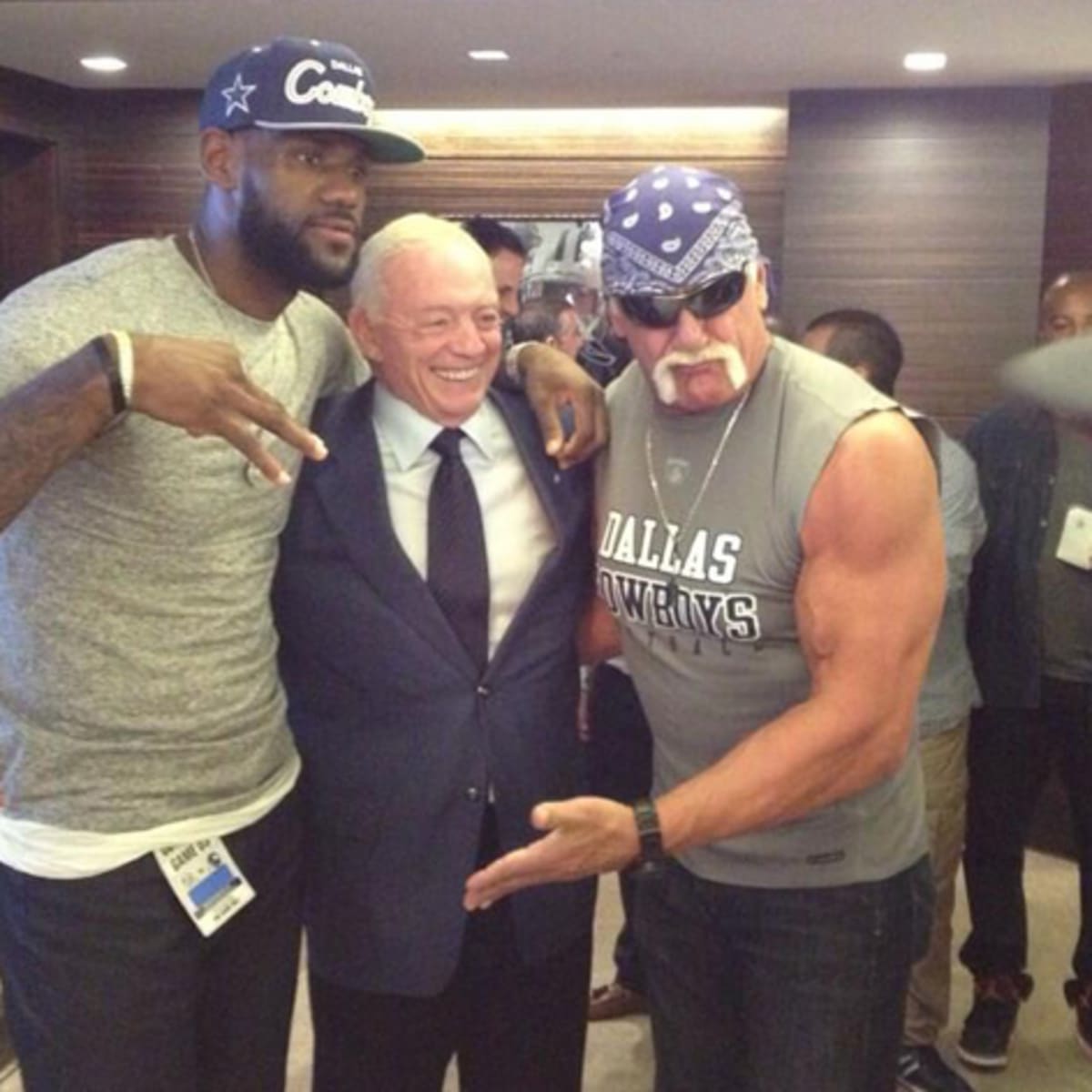 No one will overreact to this photo of LeBron James in Cowboys