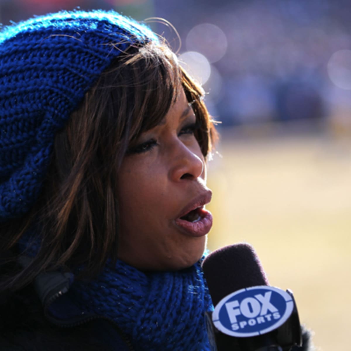 35KY Sports - NFL Fans Concerned Over FOX Sports Pam Oliver's Speech  Difficulties During Cardinals-Cowboys Matchup. • We hope Pam is okay.  During the Arizona Cardinals vs Dallas Cowboys game, Oliver stumbled