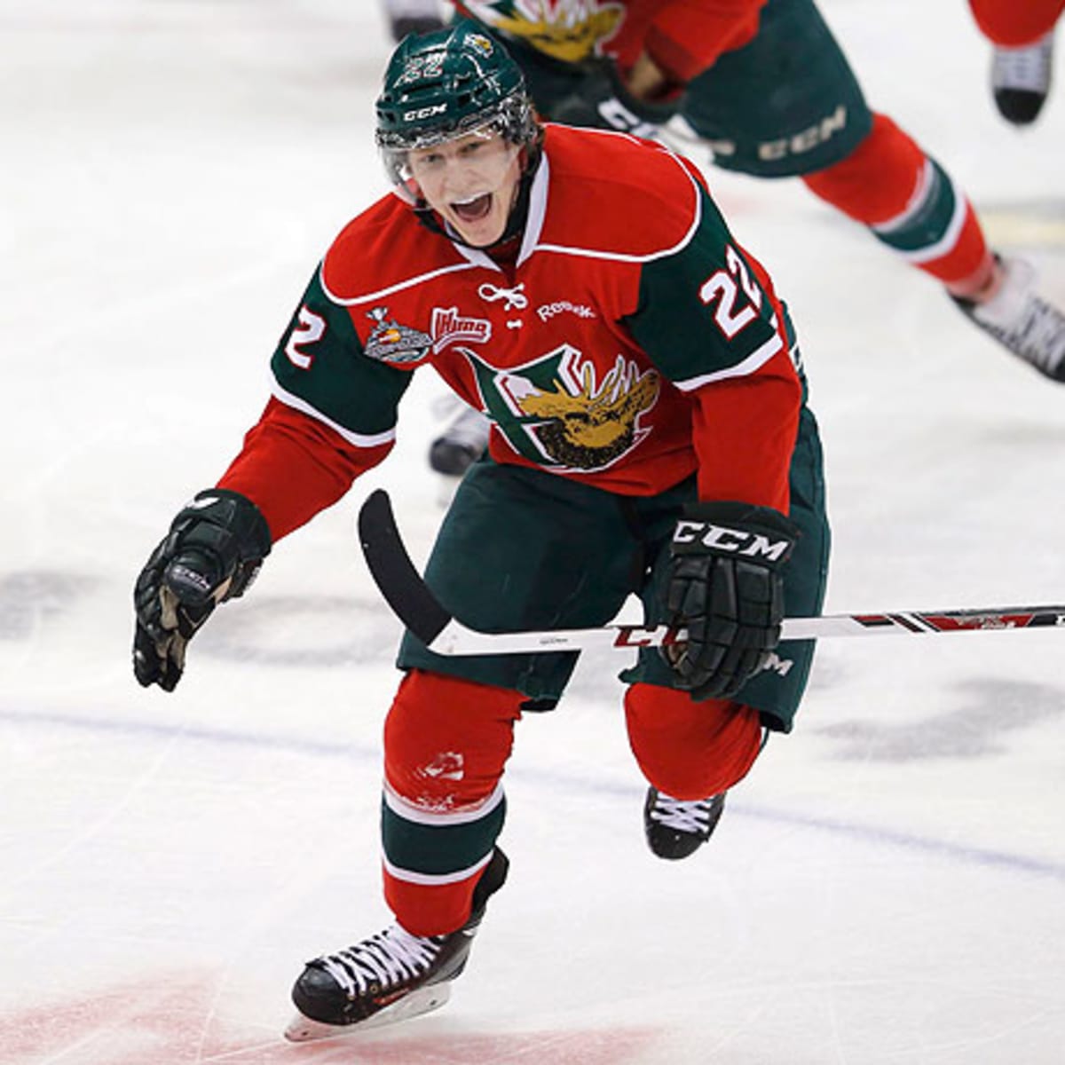 Halifax Mooseheads raise Nathan MacKinnon's No. 22 to rafters in
