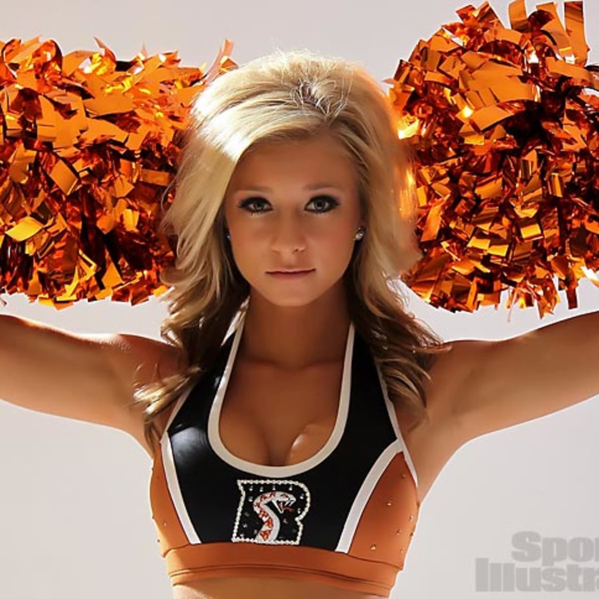 Cheerleader of the Week - Sports Illustrated